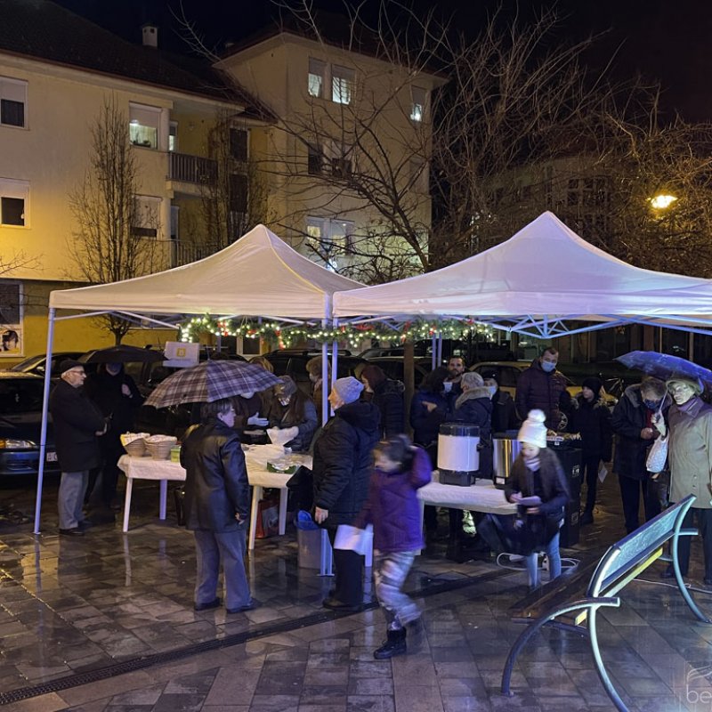 Betlehemi szárnyas oltárt nyitottunk 15